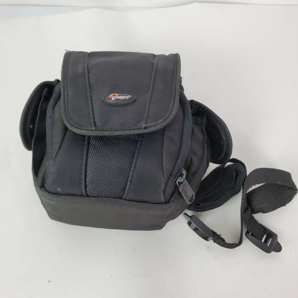 Lowepro Camera‎ Shoulder Bag with Strap Zip Pouch GUC